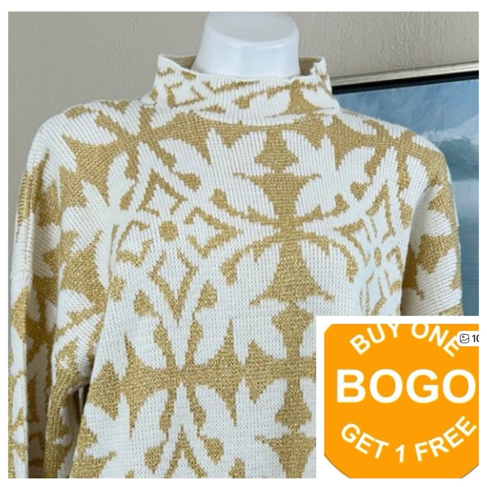 Vintage Rose Sweater white with gold snowflakes size 2XL